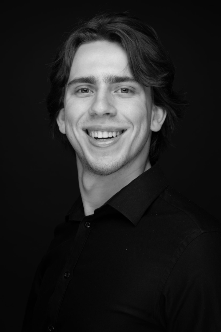 Timothy Nielson, bass